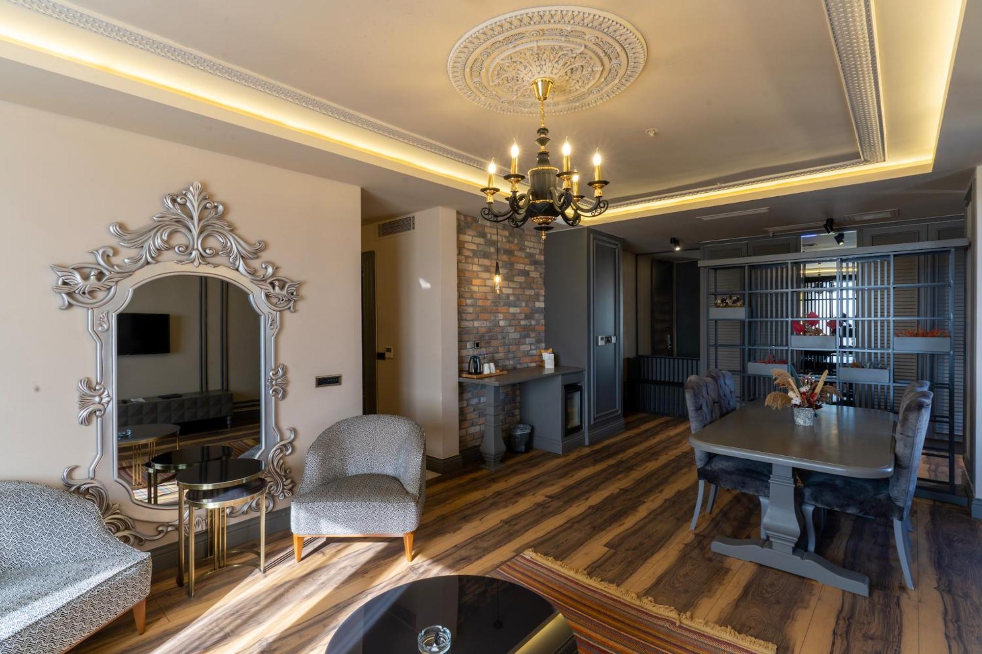 Ramada By Wyndham Gaziantep Hotel Exterior photo